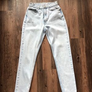 LIGHT AMERICAN APPAREL MOM JEANS